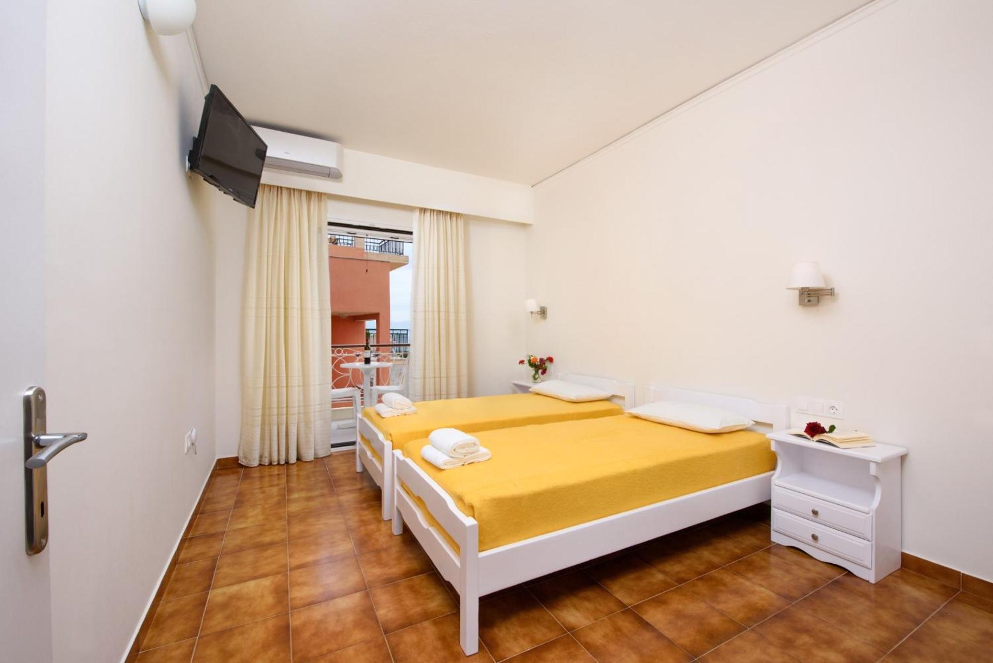 Filoxenia Kirki Apartments Беницес Екстериор снимка